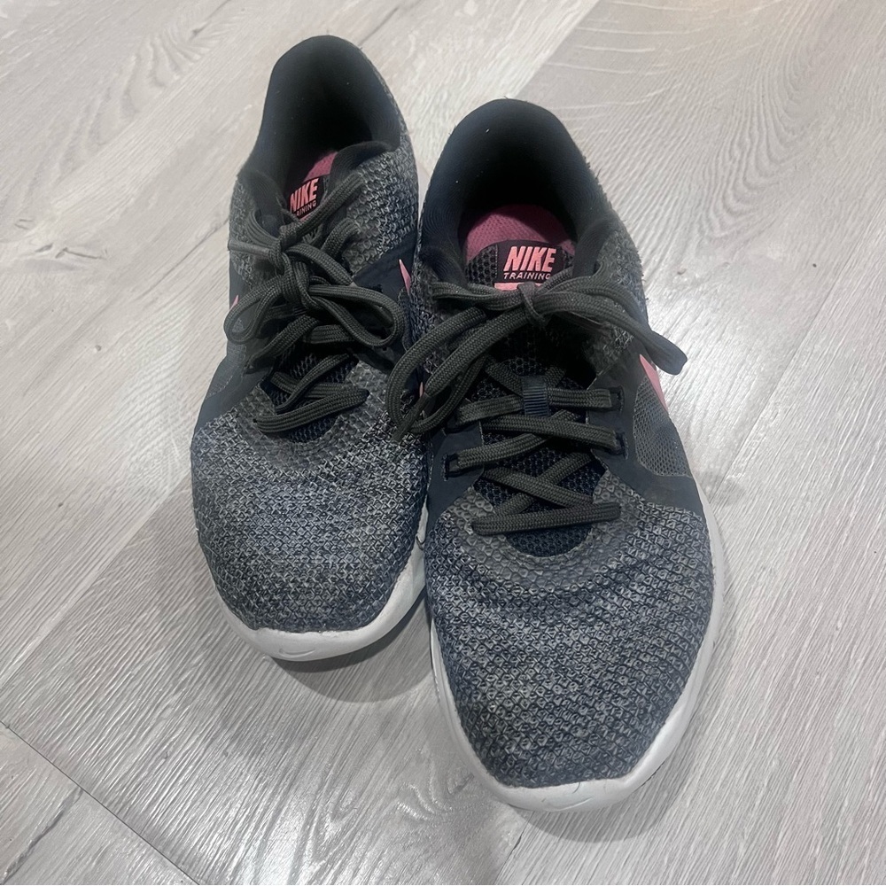 Nike Women's Gray and Pink Running Shoes